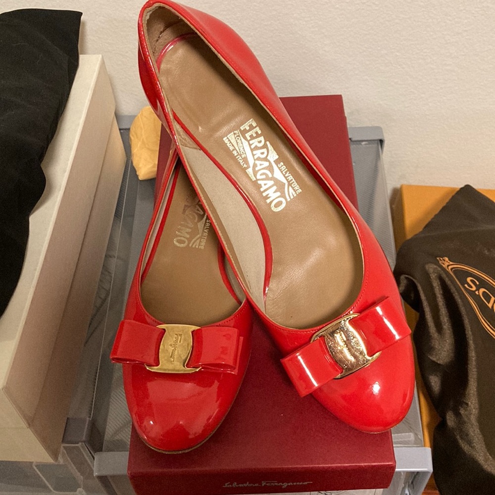 Salvatore Ferragamo Vara Pump